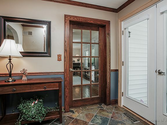 4th image of 145 Oakwood Dr