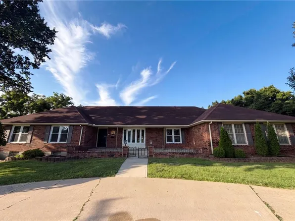 3801 E 73rd St, Kansas City, MO 64132