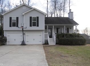 377 Embassy Dr, Winder, GA 30680