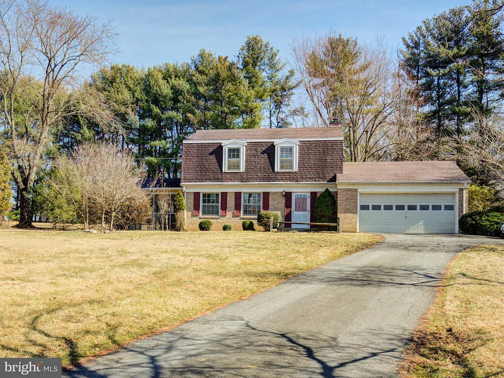 15922 Hampton Rd photo 1