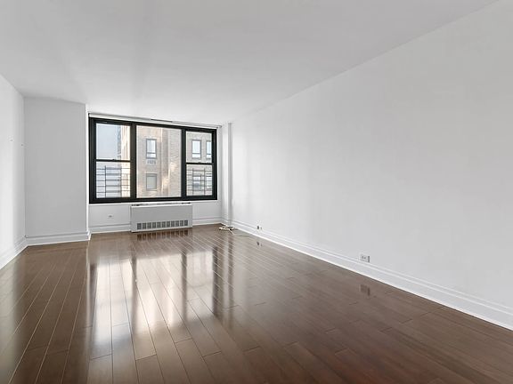 5th image of 117 E 57th St #36CD