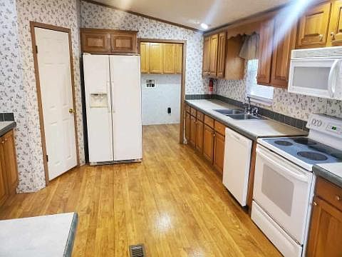 3rd image of 1210 Appaloosa Way