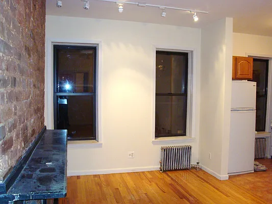 Rented by Carroll Gardens Realty | media 15