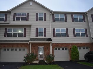 6441 Creekbend Dr, Mechanicsburg, PA