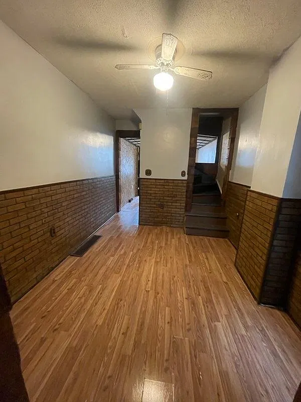 3 bed, 1100 sqft, $1,305 — Photo 4