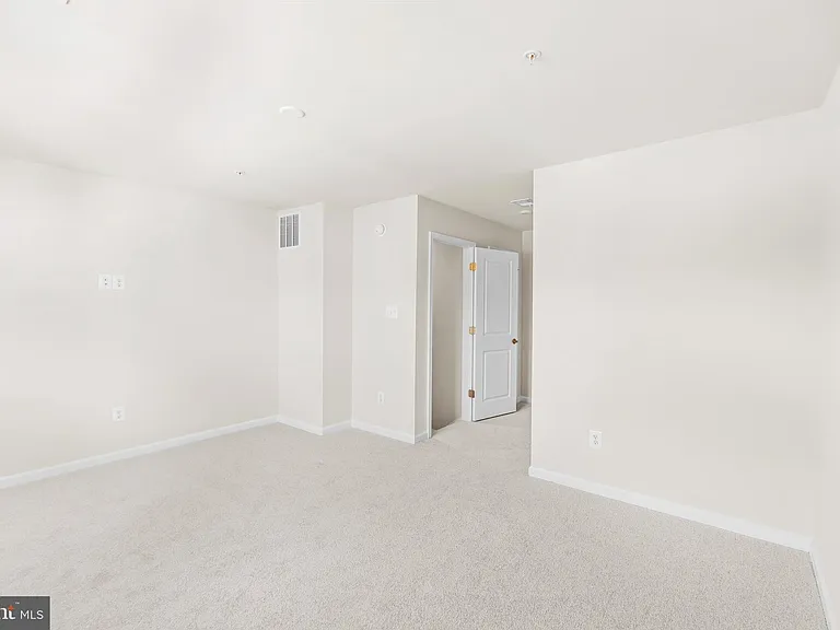 3404 Chester Aly — Photo 26