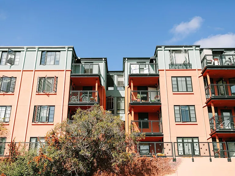 3001 Telegraph Ave — Photo 3