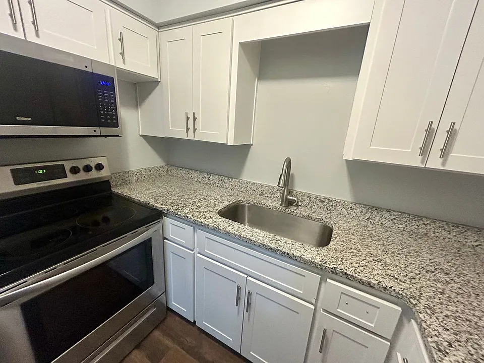608 S Lincoln Ave #7
