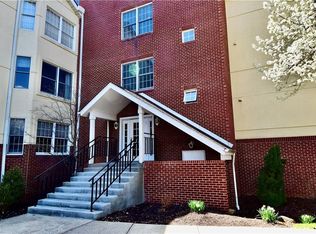 22481 Center Ridge Rd APT 102, Rocky River, OH 44116