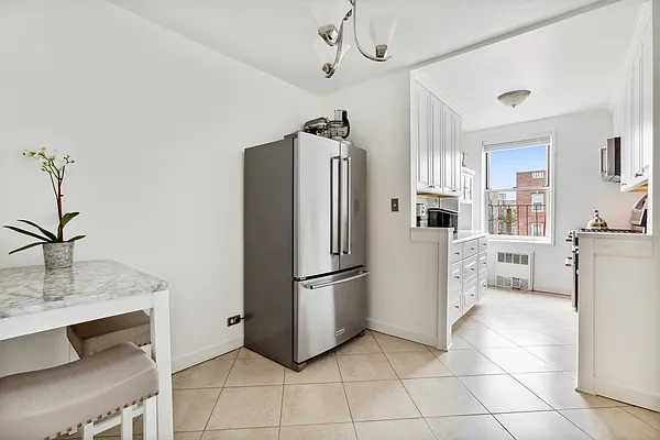 Sold by Remax Edge | media 35