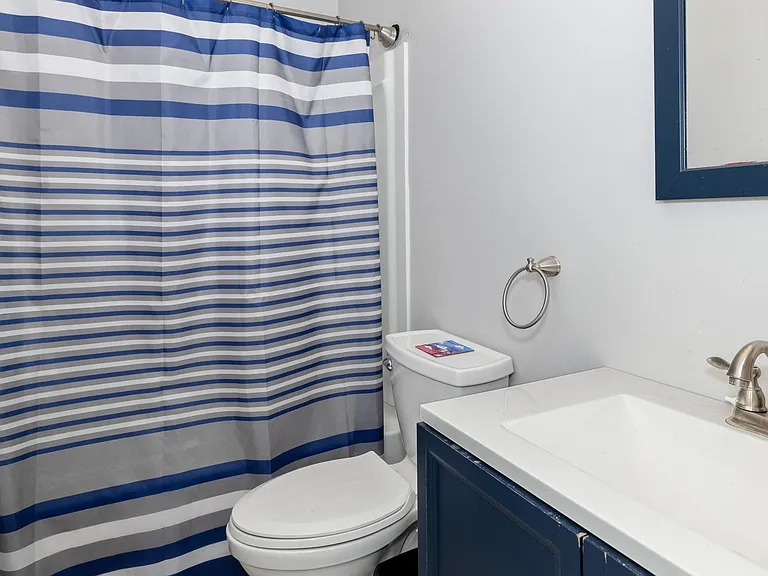 364 Madison Ave #2 — Photo 14