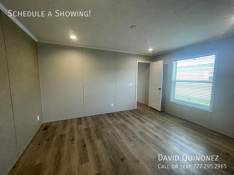 701 W Mill St #175 — Photo 9