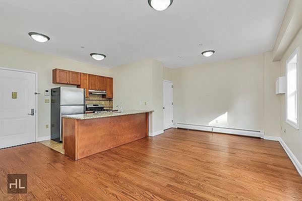 1st image of 12-03 Jackson Ave #3A
