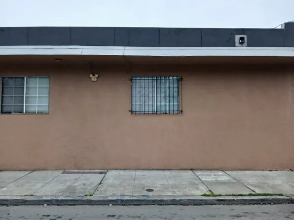 7927 Macarthur Blvd, Oakland, CA 94605