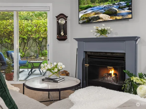 1046 Blue Heron Avenue NE, Bainbridge Island, WA 98110