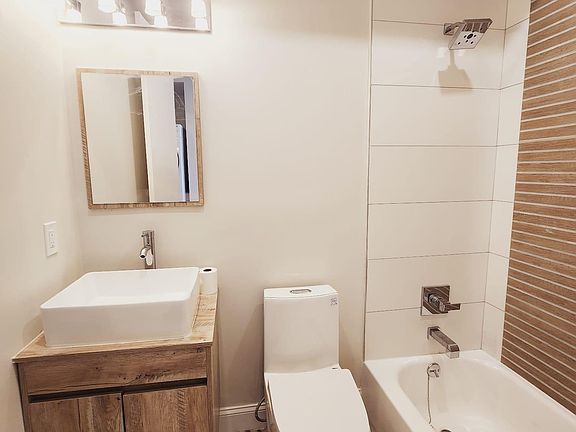 5th image of 62 Logan Ave #101