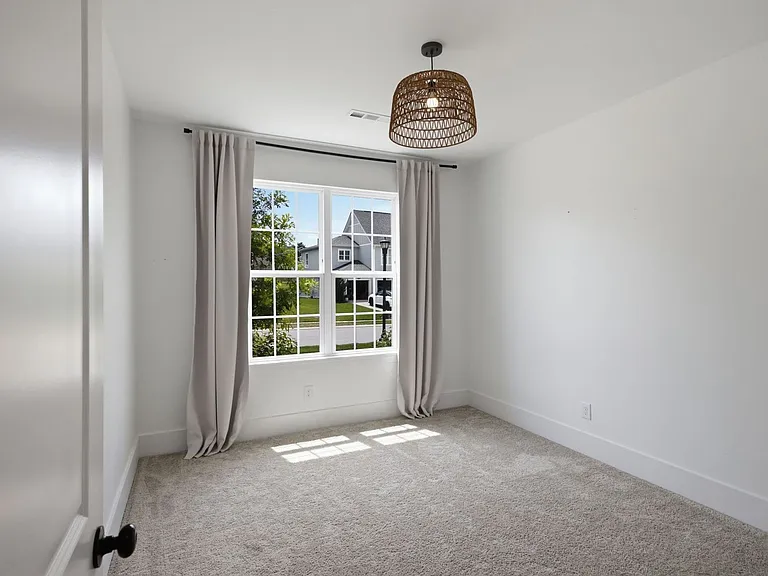 7628 Delancey Dr — Photo 19