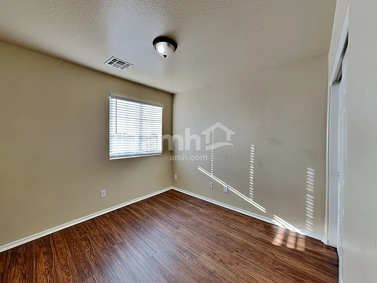 22644 W Adams Dr — Photo 14