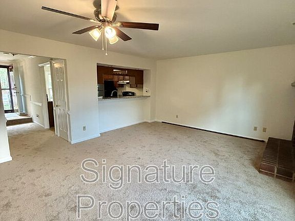 4th image of 2501 Reagan Ave