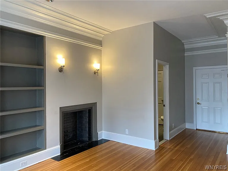 20 Tracy St #5 — Photo 8