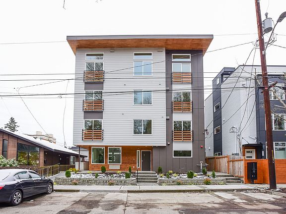 5th image of 9545 Ashworth Ave N #403