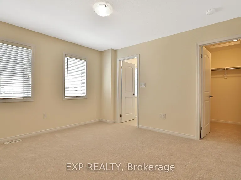 7 Pagebrook Cres — Photo 15