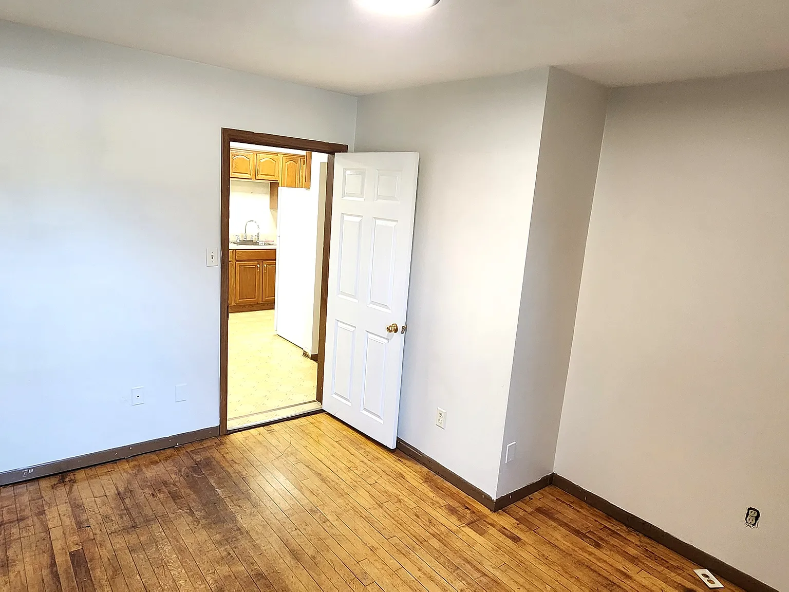 2 bed, 910 sqft, $1,850 — Photo 4