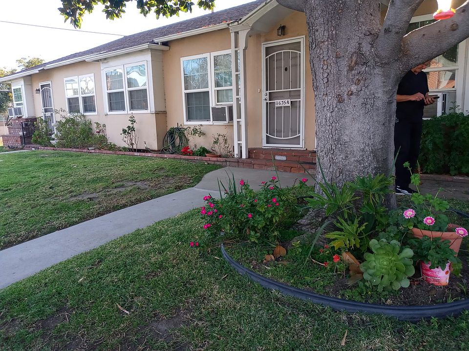 1st image of 11635 1/2 Magnolia Blvd