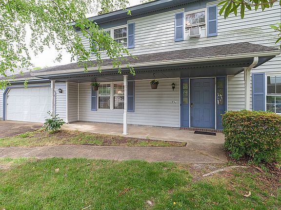 3rd image of 756 Pine Lake Dr