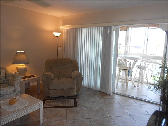 5th image of 150 Harborside Ave APT 328