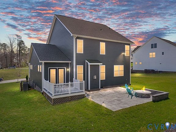 3rd image of 5650 Saint Leger Dr
