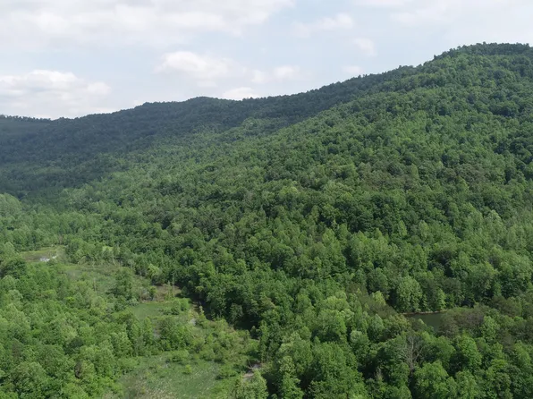 999 Rose Creek Cemetery Rd, Williamsburg, KY 40769