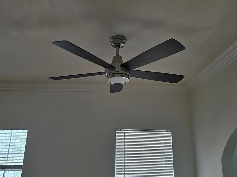 357 N Ogden Dr — Photo 10