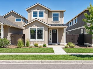 20901 SE Denver Dr, Bend, OR 97702