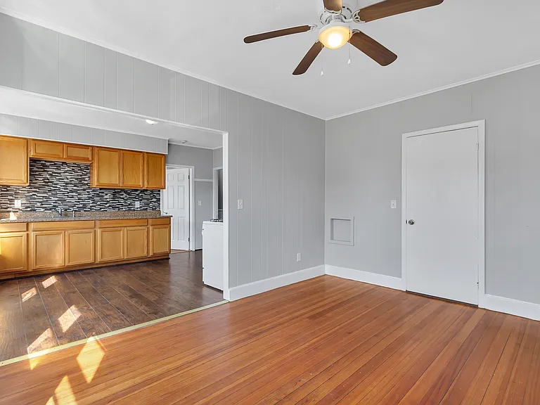 111 Pocasset Ave #3 — Photo 6