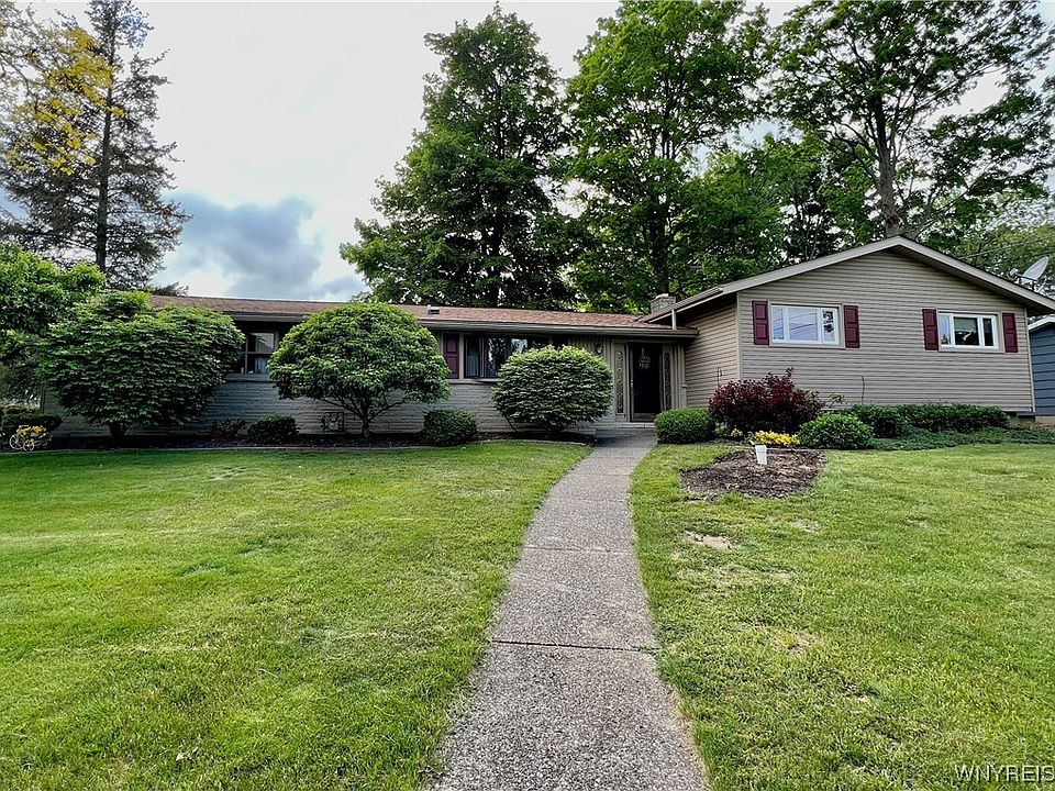 126 Boxwood Cir, Hamburg, NY 14075 Zillow