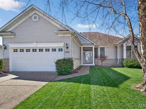 2098 Hawks Landing Dr #S, Lake Saint Louis, MO 63367