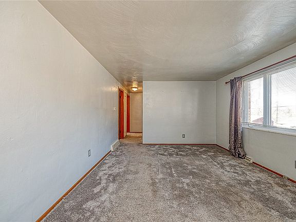 5th image of 214 Springwood Dr