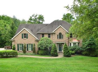 30 Floral Hill Dr, Washington, PA