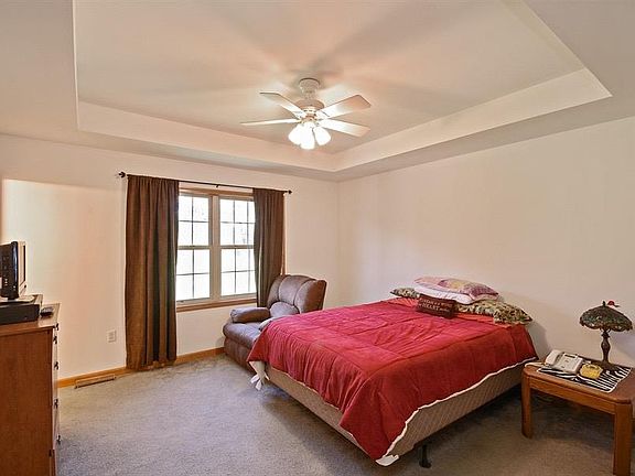 5th image of 939 Sundew Dr