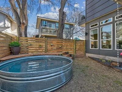 2709 E 3rd St, Austin, TX, 78702