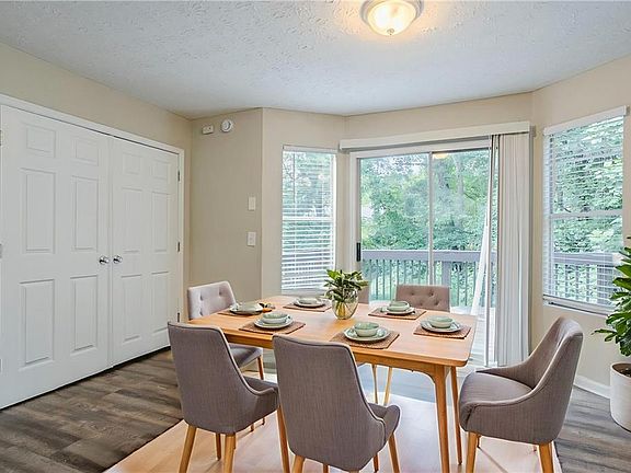 5th image of 3822 Conley Downs Ln