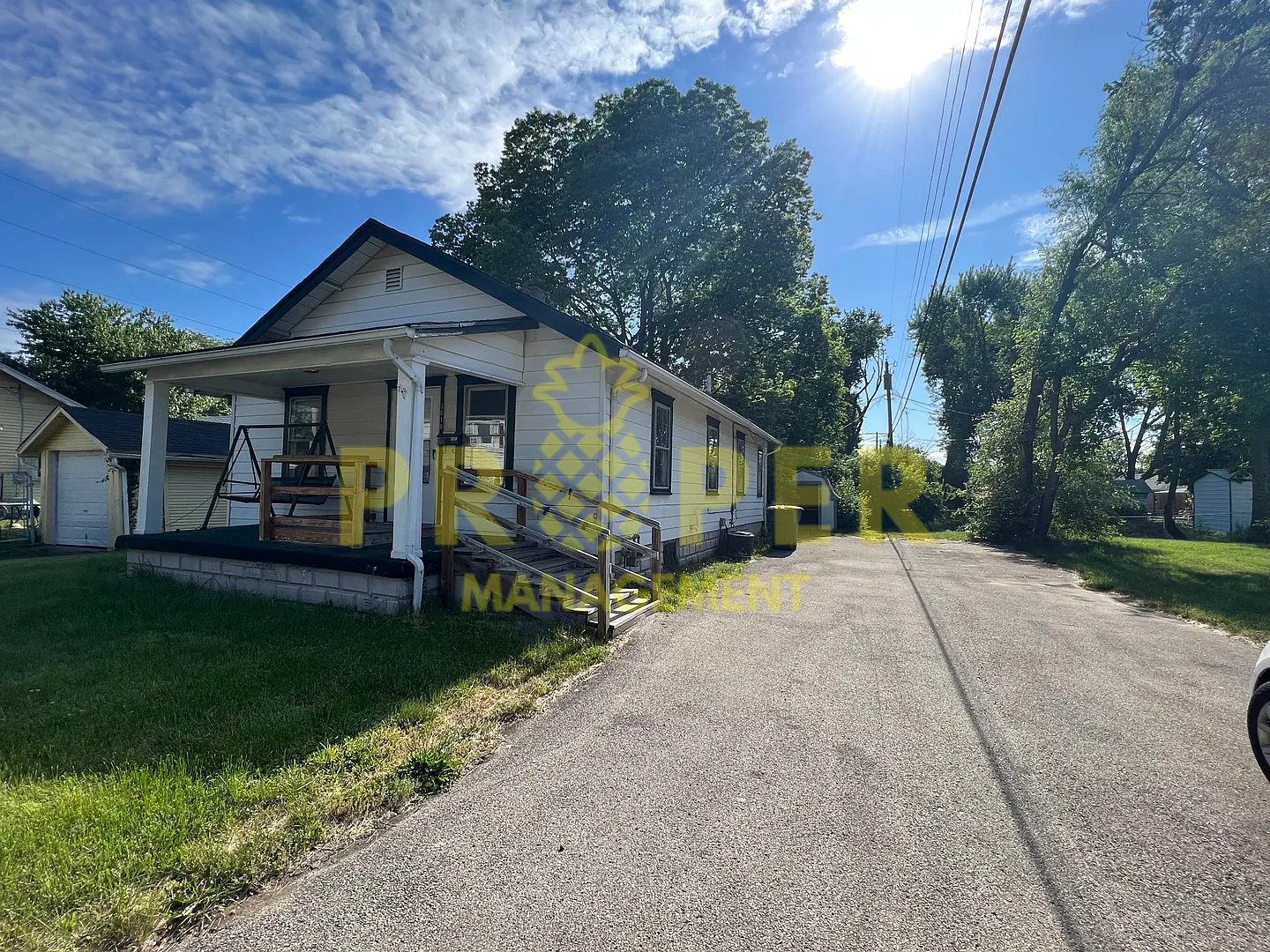 2 bedrooms 1.5 bathroom house — Photo 1
