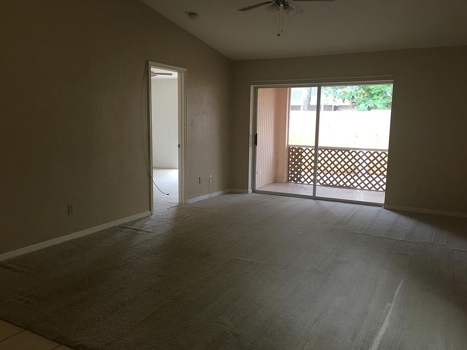 1st image of 12293 Londonderry Ln