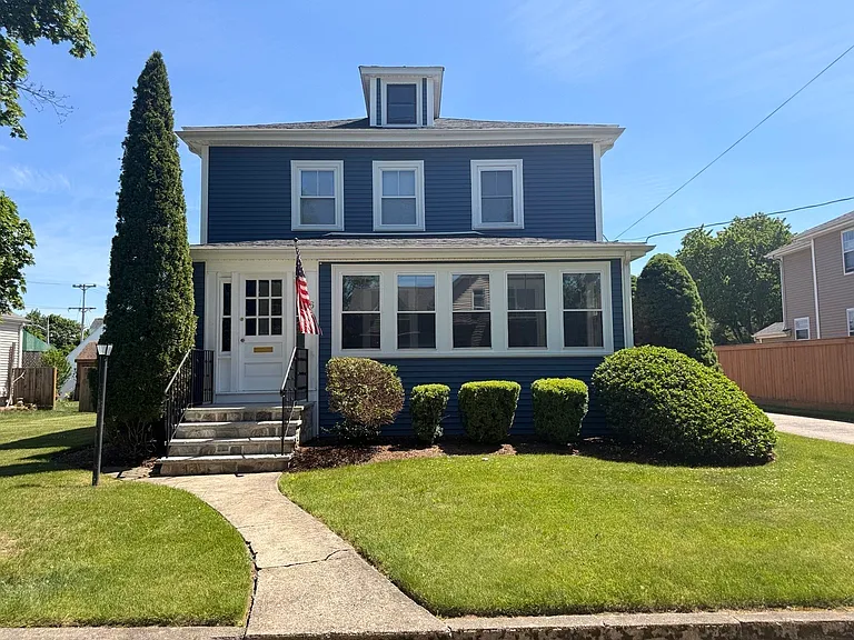 6 Bella Vista Ave — Photo 1
