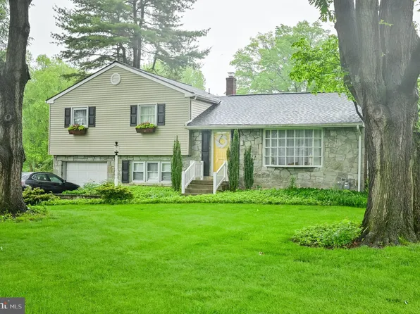 1909 Bloomingdale Ave, Lancaster, PA 17601