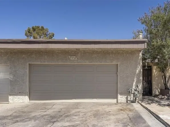 579 Rene Ln, Henderson, NV 89015