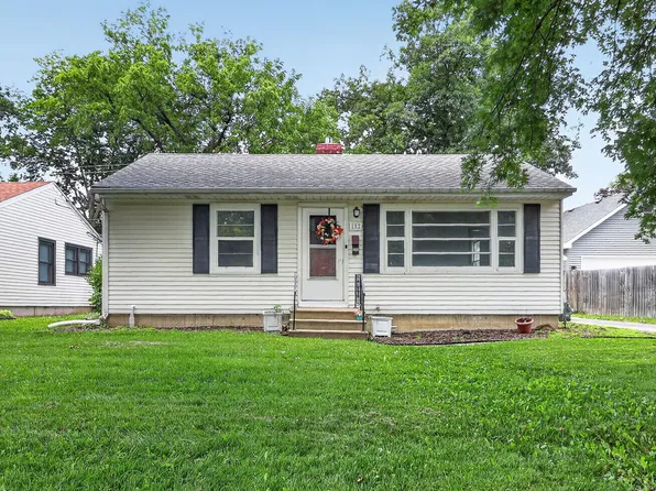 152 Tilton Park Dr, Dekalb, IL 60115