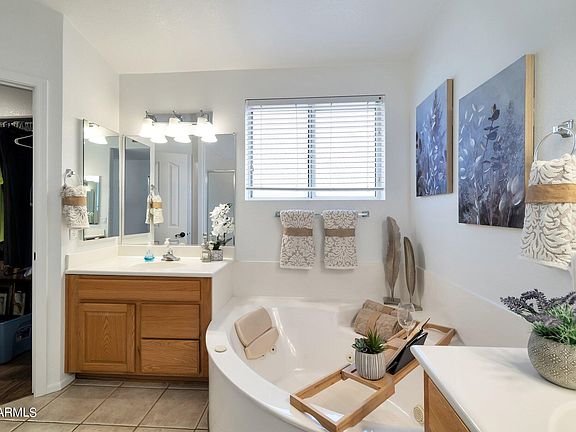 5th image of 3264 N 159TH Avenue
