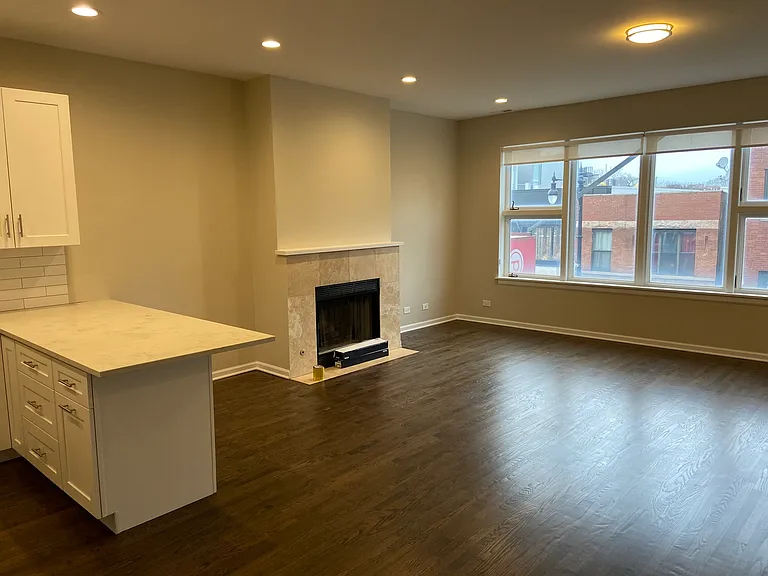 1837 W North Ave #2 — Photo 8